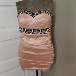 Blush pink sweetheart strapless dress